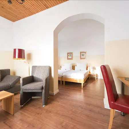 Hotel zum Kuhhirten-2
