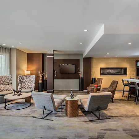 Courtyard By Marriott Waldorf-3
