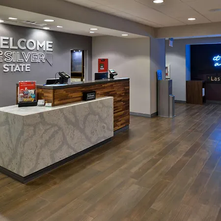 Hampton Inn & Suites Las Vegas Airport-2
