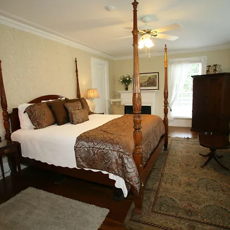 Four Chimneys Inn-3