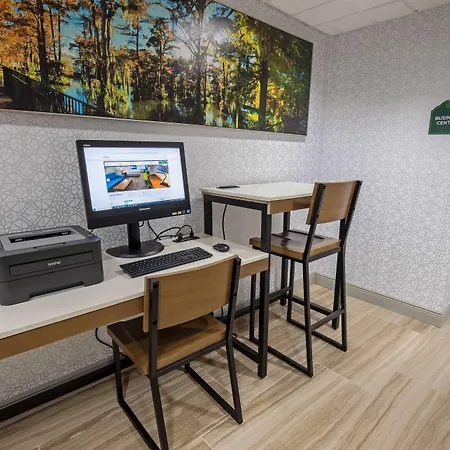 Wingate By Wyndham Lafayette Airport-3