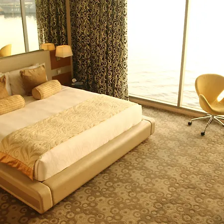 Hotel H2O-3