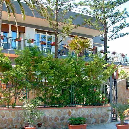 Villa Gaia Hotel-3