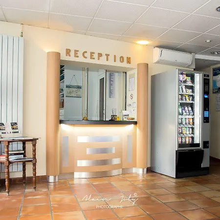 Hotel De Rosny-2