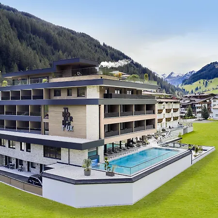 Hotel Tirolerhof 4 Sterne Superior-3