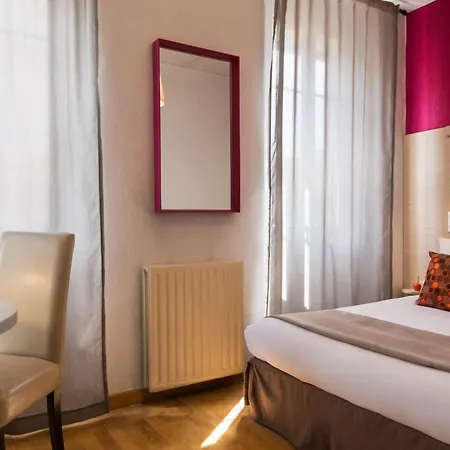 Hôtel Edmond Rostand-3