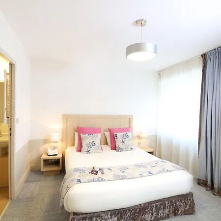 Trinite Hotel-2