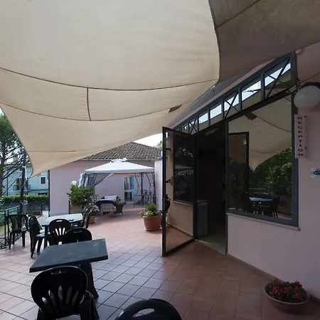 Hotel Athena-2