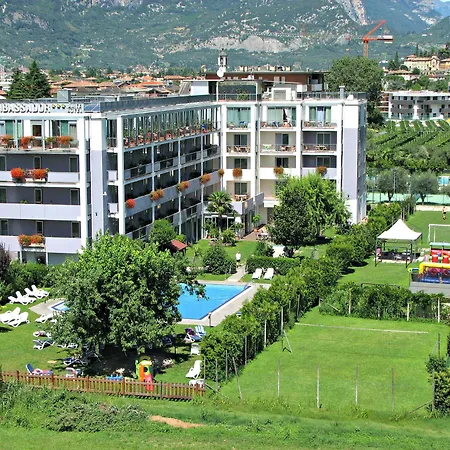 Ambassador Suite Hotel-2