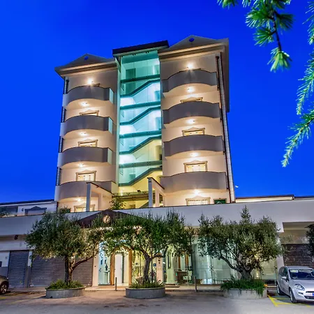 Arcom Palace-2