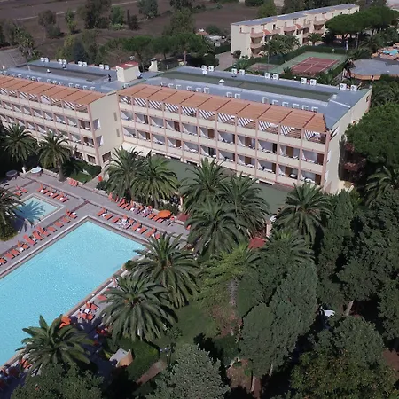 Hotel Oasis-3