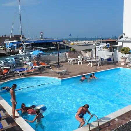 Miramare Hotel Ristorante Convegni Aperto Tutto L'Anno-3
