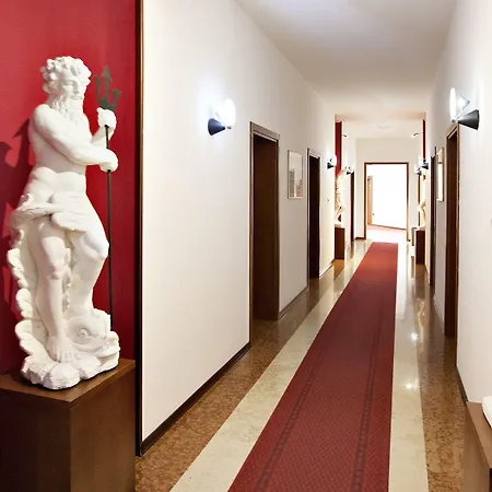 Hotel Garibaldi-3