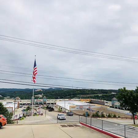 Americinn By Wyndham Branson & Conference Center-3