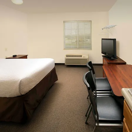 Woodspring Suites Houston Baytown-3