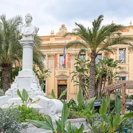 Hotel De Belgique à Menton-3