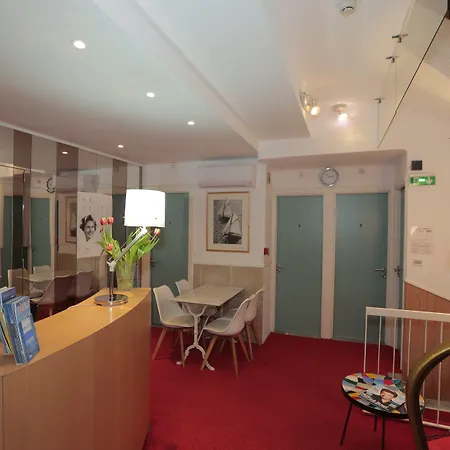Azurene Royal Hotel-2