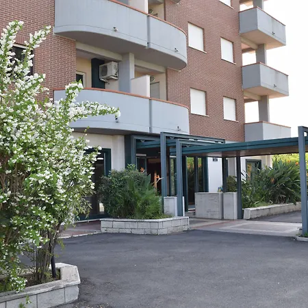 Hotel Palace 2000-2