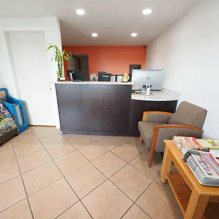 Seashire Inn & Suites-3