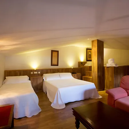 Hotel Boutique Reina Mora-2