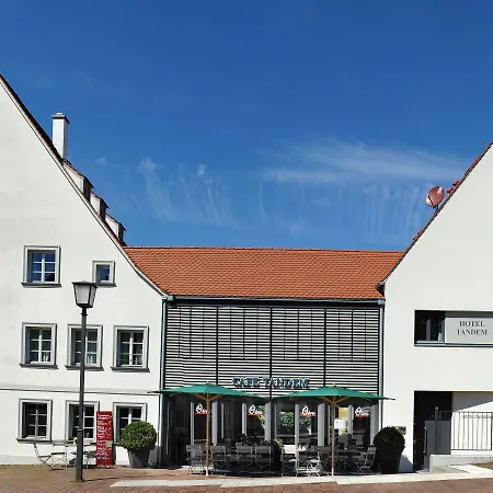 Tandem Hotel-3