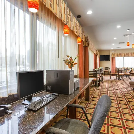 Comfort Suites Golden Isles Gateway-3