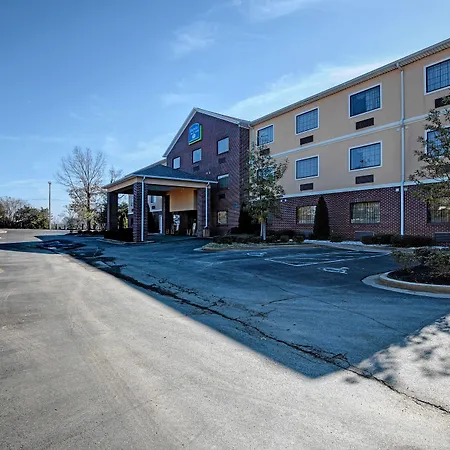 Magnolia Inn And Suites Olive Branch-3