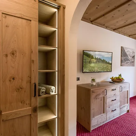 Alpenherz Hotel Garni-3