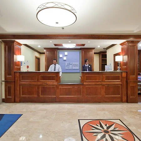 Holiday Inn Express Hotel & Suites Fredericksburg By Ihg-3