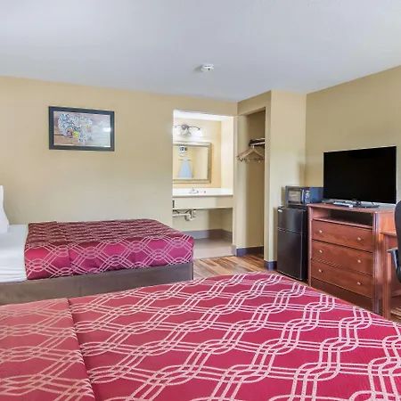 Econo Lodge Hotel Bradford-3
