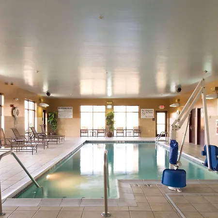 Hampton Inn & Suites Vineland-2