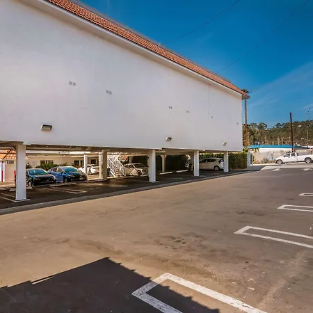 Motel 6 Monterey Park-3