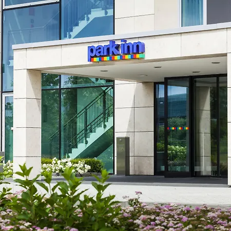 Park Inn By Radisson Frankfurt Airport-3