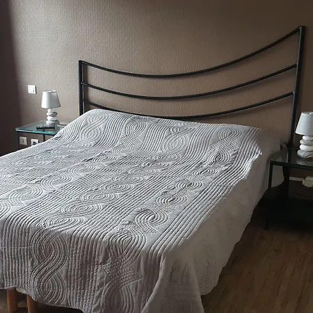 Hotel De La Gare-2