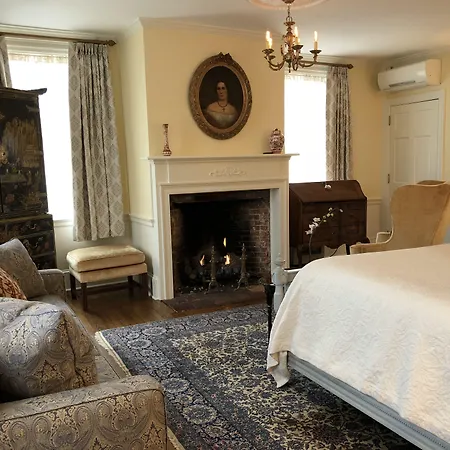 Inn By The Bandstand A Boutique Hotel-3