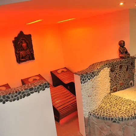 Hotel & Wellness Royal Astrid-3