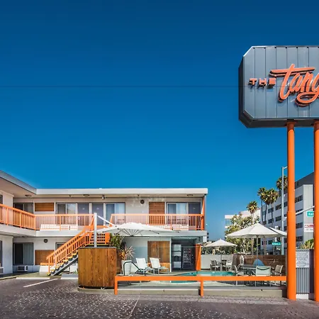 The Tangerine - A Burbank Hotel-3