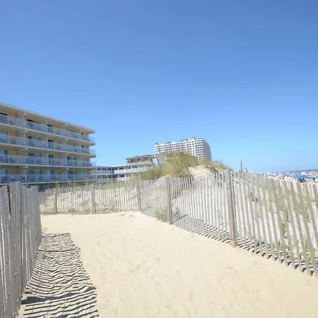 Sealoft Oceanfront Hotel-2