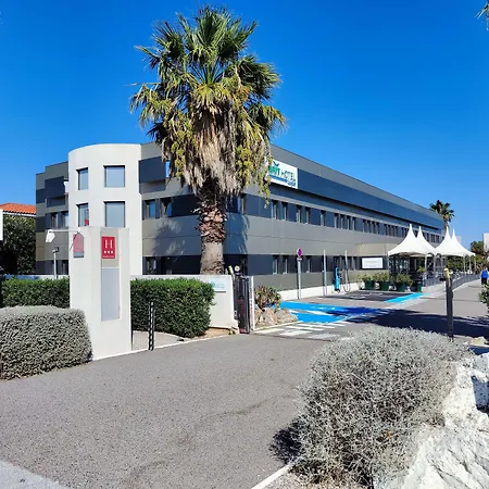Brit Hotel Porte d'Espagne-3