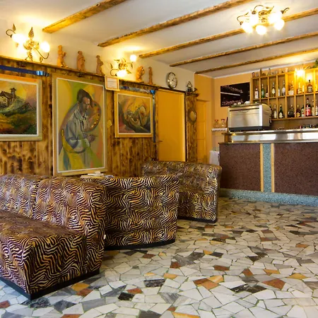 Hotel Edelweiss-2