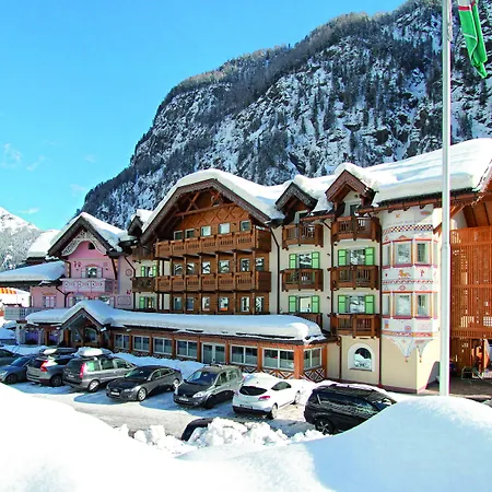 Hotel Soreghes Gran Chalet-3