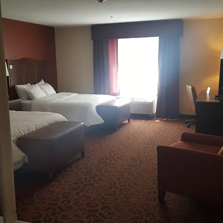 Hampton Inn And Suites Peru-3