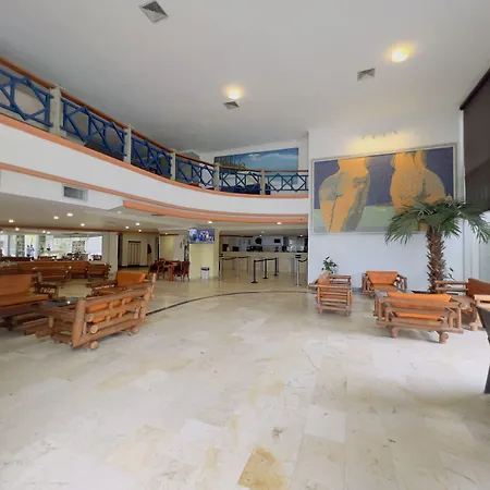 Hotel Costa Del Sol-2