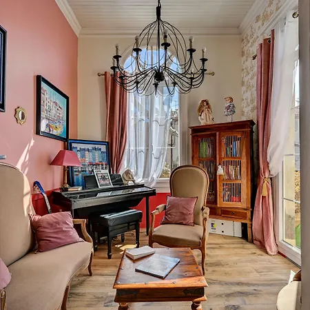 Hotel Des Artistes-2