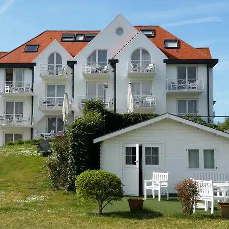 Hotel Approach-3