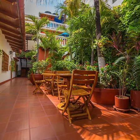 Hotel 3 Banderas-3