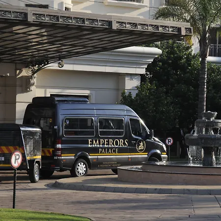Peermont Metcourt Suites At Emperors Palace-2