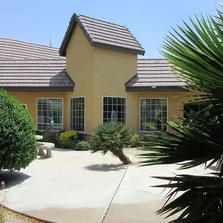 Comfort Inn & Suites Mojave-3