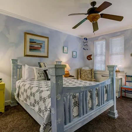 Anchor Inn Nsb Bed And Breakfast-2