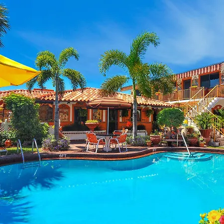 Blue Seas Courtyard-2